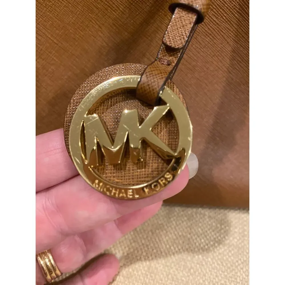 Michael Kors leather purse - Picture 4 of 16